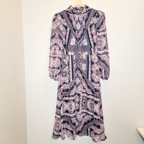 Julia Jordan Maxi Floral Dress - Picture 5 of 15